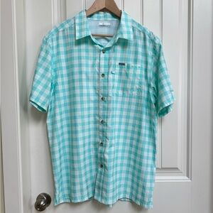 Columbia Green Check Performance Fishing Gear Short Sleeve Omni-Shade Shirt. L